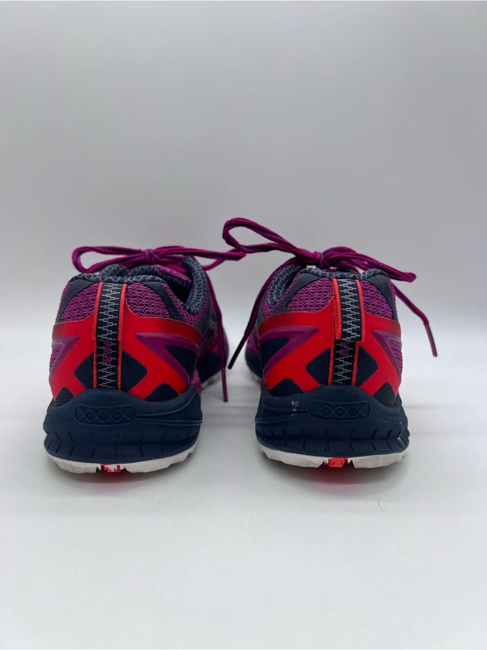 Brooks Women's Pink Fuchia and Navy Cascadia 9 Trail Running Shoes Size 7